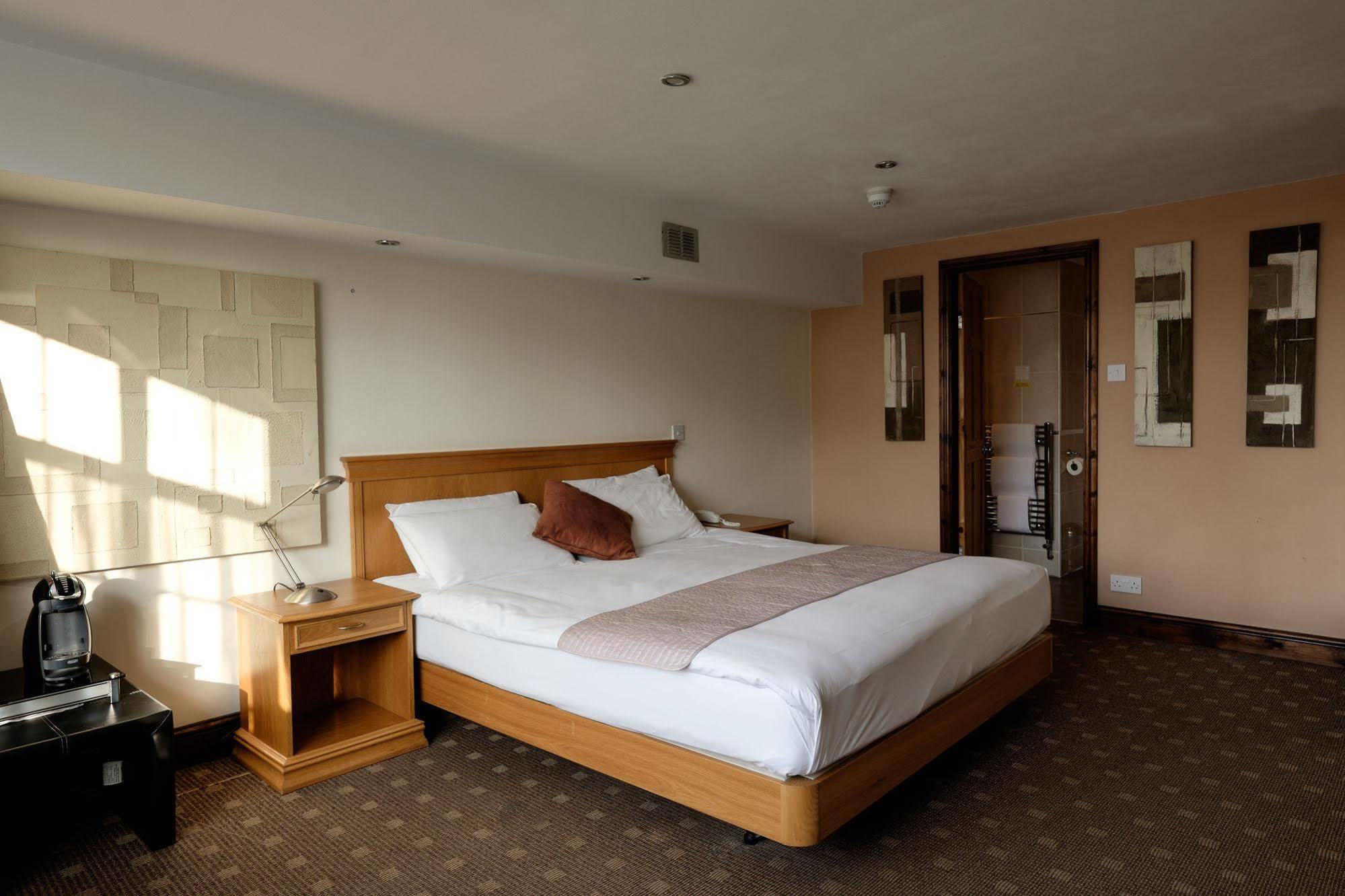 The Cathedral Hotel Lichfield Exterior photo